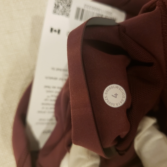 SOLD In Movement Tight 25” Linear SprayDye White - Picture 8 of 8